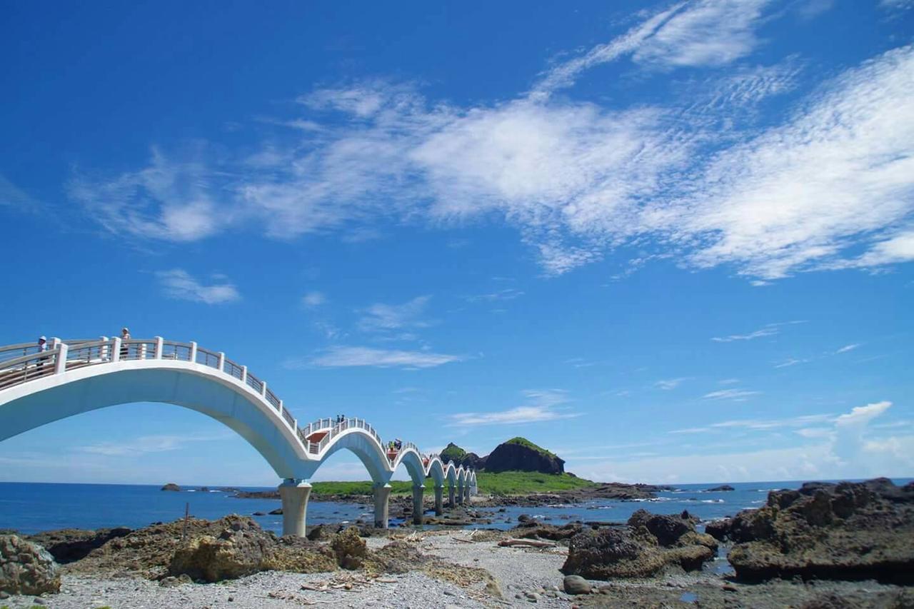 Wave B&B Chenggong Exteriör bild